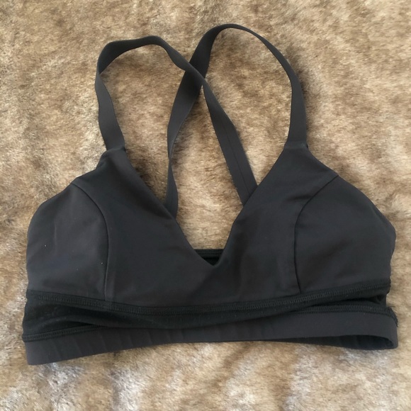 lululemon athletica Other - Lululemon Bra with mesh - size 6, minimum impact